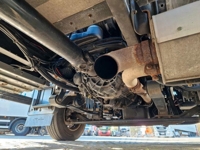 MAN TGL 8.220 4X2 BL / Xenon / Alu-Felgen Járműszállítók