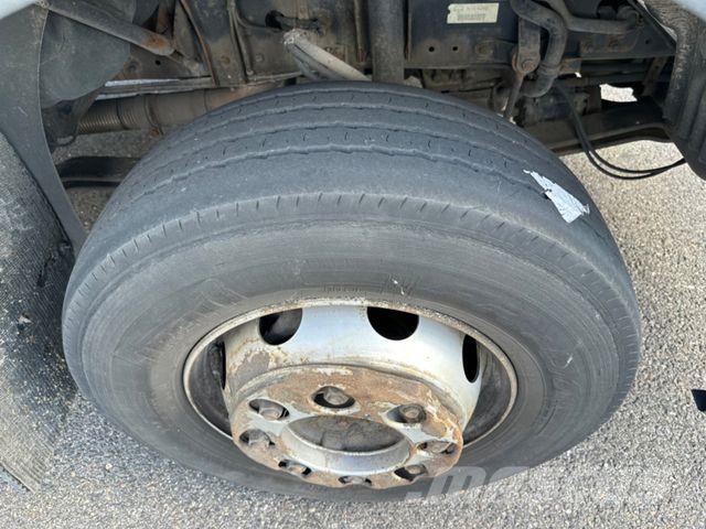 MAN TGM 12.250 DIESEL + STROM AGGREGGAT Camion a temperatura controllata