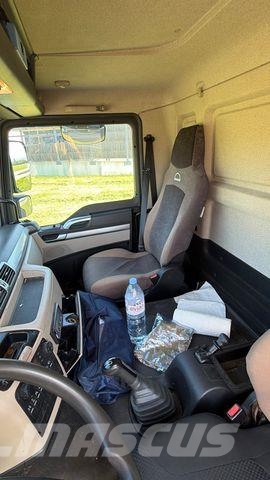 MAN TGM 12.250 DIESEL STROM AGGREGGAT Caminhões com temperatura controlada