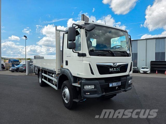 MAN TGM 13.250 4x4 BL Allrad 37.917km Klima 3 Sitze Flatbed/Dropside trucks
