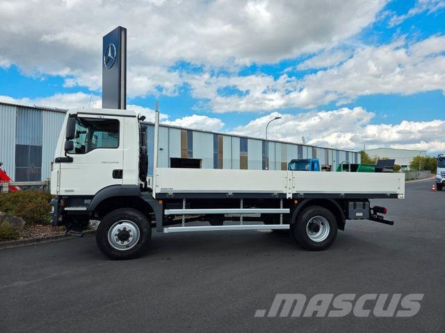 MAN TGM 13.250 4x4 BL Allrad 37.917km Klima 3 Sitze Flatbed/Dropside trucks