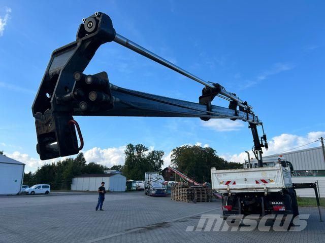 MAN TGM 18.250 BB / 4x4 / Hiab 099 Funk Greifer Tipper trucks