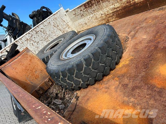 MAN TGM 18.250 BB / 4x4 / Hiab 099 Funk Greifer Tipper trucks