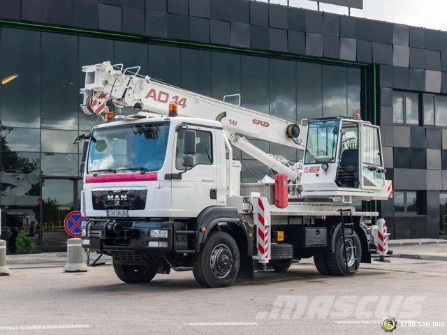 MAN Tgm 18.290 4x4 Ckd AD-14 Crane 14 t Winch Vlakke laadvloer met kraan