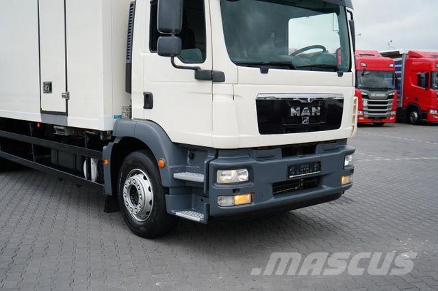 MAN TGM / 26.340 / EURO 5 / CHŁODNIA + WINDA / 24 PA Koelwagens