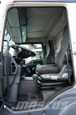 MAN TGM / 26.340 / EURO 5 / CHŁODNIA + WINDA / 24 PA Koelwagens
