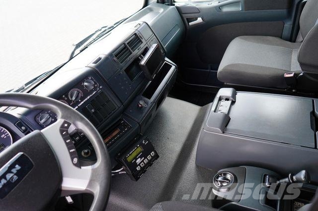 MAN TGM / 26.340 / EURO 5 / CHŁODNIA + WINDA / 24 PA Koelwagens