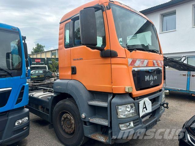 MAN TGS 26.320 Camiones con chasís y cabina