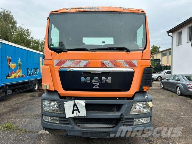 MAN TGS 26.320 Camiones con chasís y cabina
