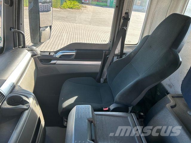 MAN TGS 26.320 / 6x2-4 / Lift Lenkachse / Euro 6 Pritschenwagen/Pritschenwagen mit Seitenklappe