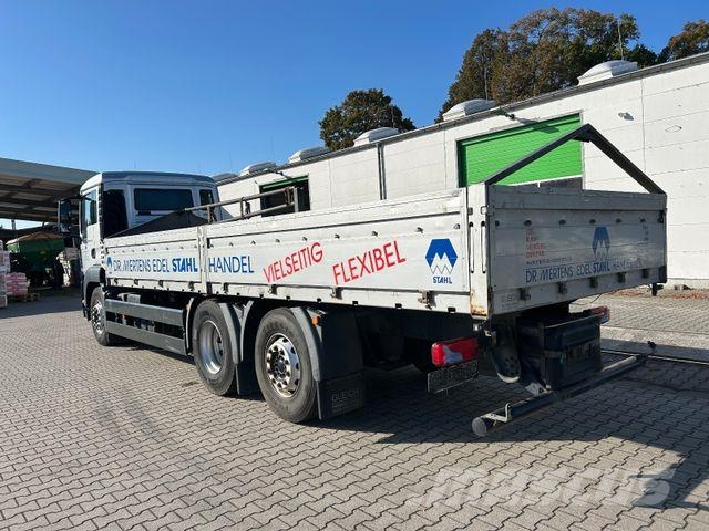 MAN TGS 26.320 / 6x2-4 / Lift Lenkachse / Euro 6 Pritschenwagen/Pritschenwagen mit Seitenklappe