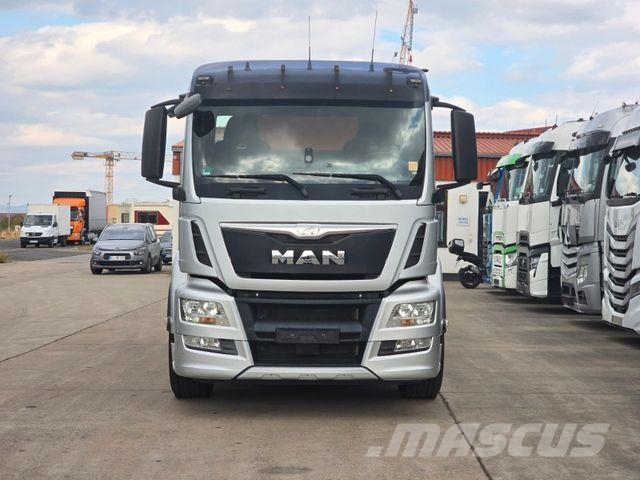 MAN TGS 26.360 * HYVA-KRAN * 12.8M * FERNBEDIENUNG شاحنات الرافعات