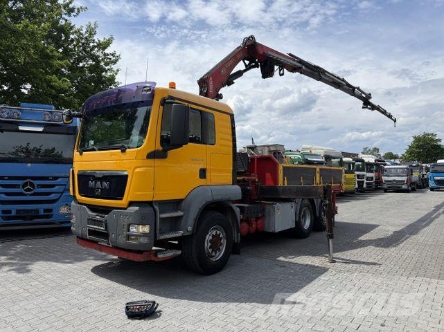 MAN TGS 26.400 6X4H-2 Kran Fassi F235XP bis 25 Meter Lastbil med lad/Flatbed