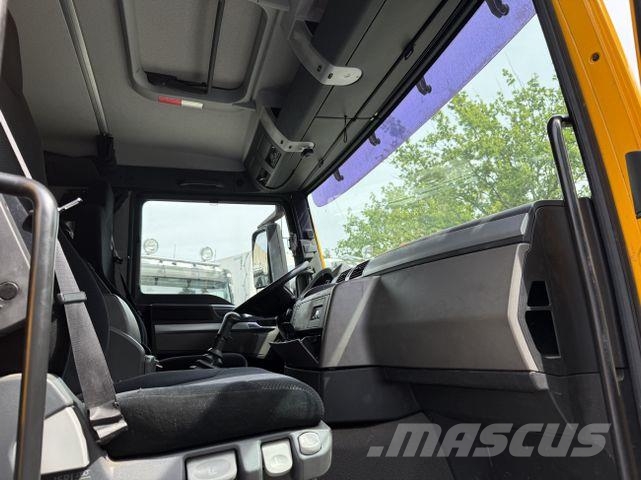 MAN TGS 26.400 6X4H-2 Kran Fassi F235XP bis 25 Meter Lastbil med lad/Flatbed