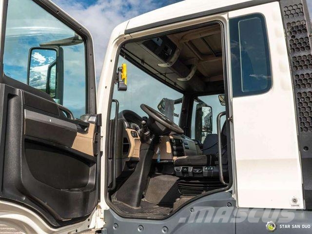 MAN Tgs 26.420 6x2 Meiller Rs 21.70 Hooklift Vrachtwagen met containersysteem