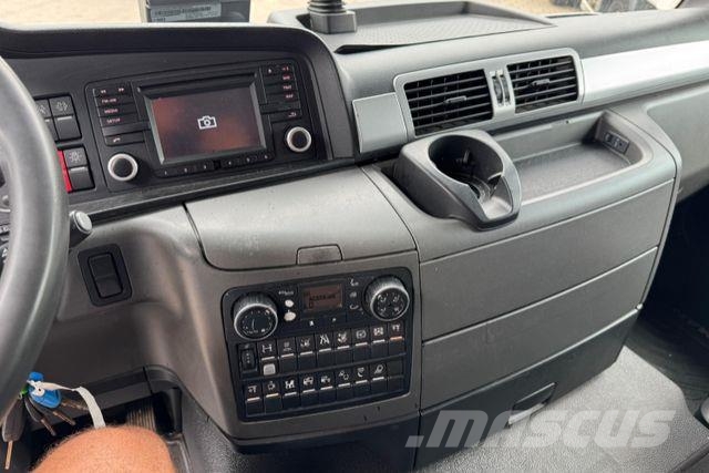 MAN TGS 26.440 6x2 شاحنات بمقصورة وهيكل