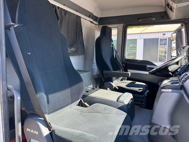 MAN TGS 26.440 / 6x2-4 / Hiab XR21S59 Abrollkipper