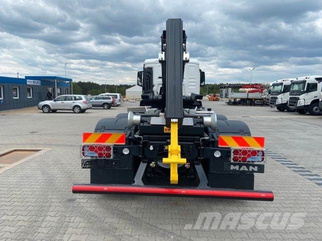MAN TGS 26.440 6x4 Abrollkipper HYVA 20-60-S Камиони с кран с кука