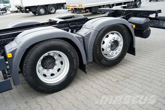 MAN TGS / 26.440 / E 5 / RETARDER / PEŁNY ADR / BDF Camiones con chasís y cabina