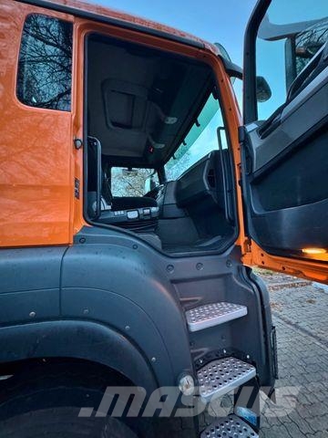 MAN TGS 28.360 - 6x4 - 1. Hand - Kipper - Kran Camiones grúa