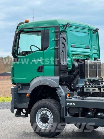 MAN TGS 33.480 6x6 BL HYVA 26-55-S AK *NEU* Камиони с кран с кука