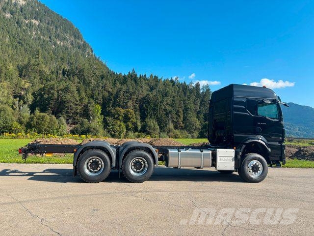 MAN TGS 33.540 Camiones chasis