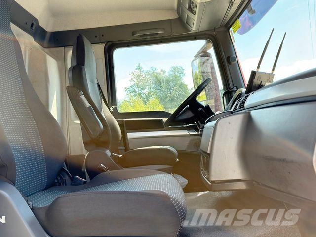 MAN TGS 35.360* Abschleppwagen 7,80m * KRAN/ FUNK Vehículos de reciclaje