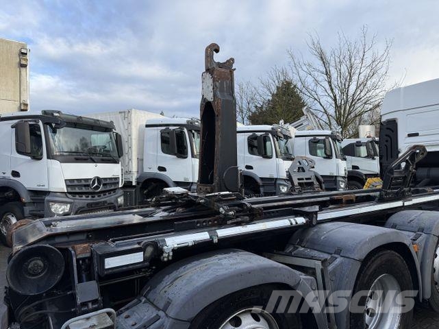 MAN TGS 35.420 8X2-6 Haken/ Silo M-TEC HLS 20 Camiones elevadores de gancho
