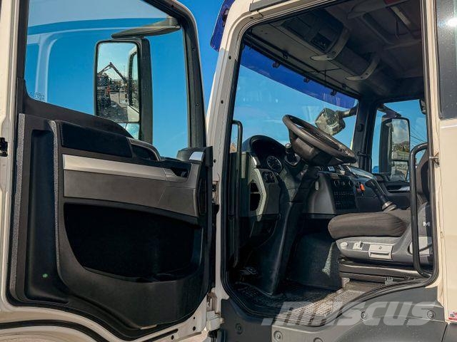 MAN TGS 35.440 * PALFINGER PK 44002 + FUNK * Camion plateau ridelle avec grue