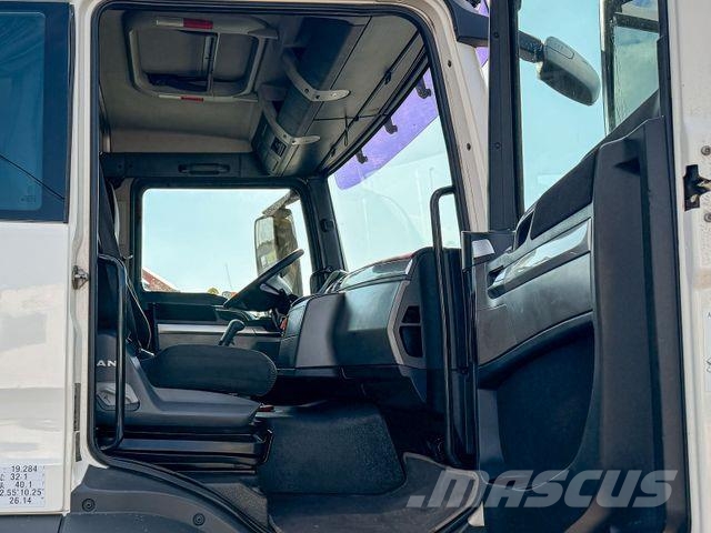 MAN TGS 35.440 * PALFINGER PK 44002 + FUNK * Camion plateau ridelle avec grue