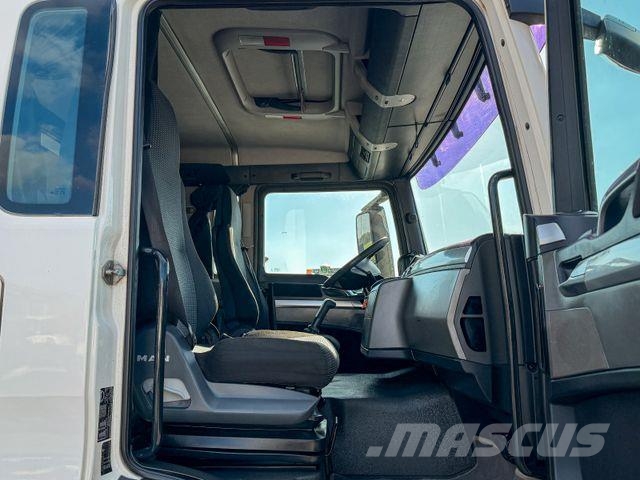 MAN TGS 35.440 * PALFINGER PK 44002 + FUNK * Camion plateau ridelle avec grue
