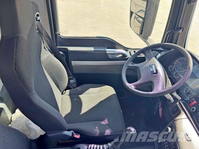 MAN TGS 35.440*PRITSCHE 6.00m* HMF 4220 K6/FUNK* 8x4 Kraanaga veokid