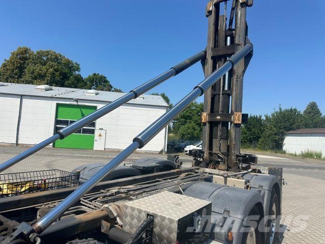 MAN TGS 35.460 / 8x2-6 / Silo / Gergen **2 x Stück** 吊鉤式起重車