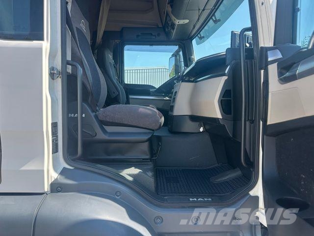 MAN TGS 35.460 / 8x2-6 / Silo / Gergen **2 x Stück** 吊鉤式起重車