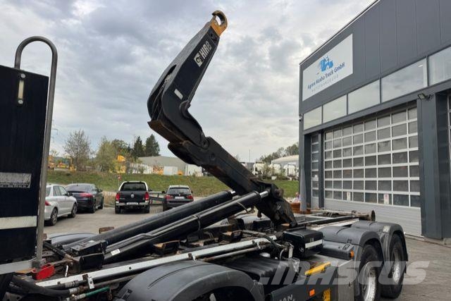 MAN TGS 35.480 8x4 Hiab 26T Camion con gancio di sollevamento