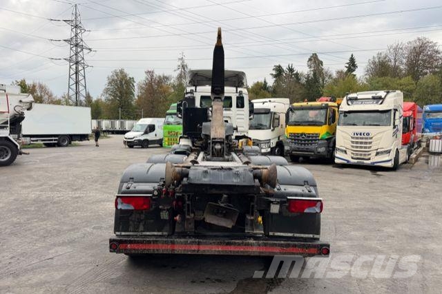MAN TGS 35.480 8x4 Hiab 26T Camion con gancio di sollevamento
