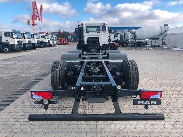 MAN TGS 35.480 8x4 TRIDEM Kamioni-šasije