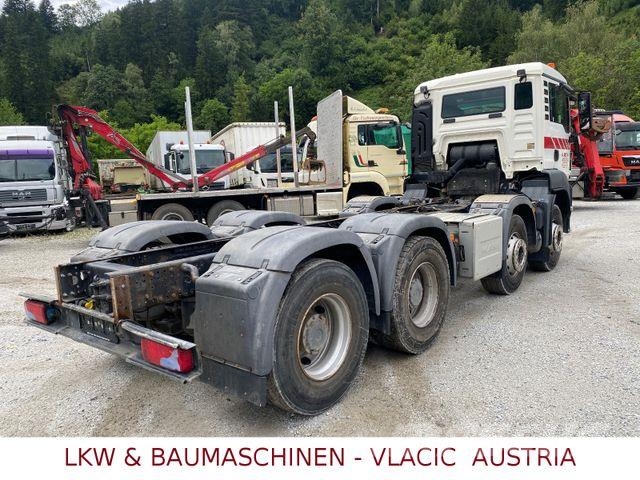 MAN TGS 37.440 8x4 شاحنات بمقصورة وهيكل
