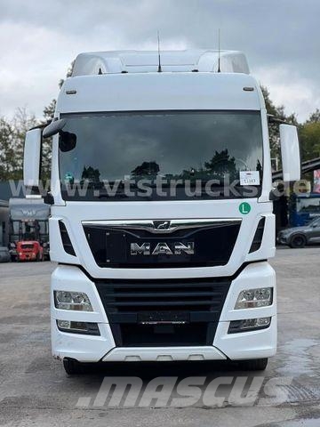 MAN TGX 18.460 4x2 Blatt/Luft Retarder NAVI Klima Тягачі