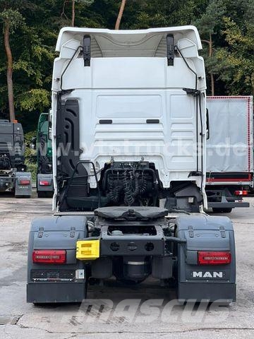 MAN TGX 18.460 4x2 Blatt/Luft Retarder NAVI Klima Тягачі