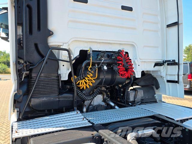 MAN TGX 18.460 4X2 LLS-U Vetopöytäautot
