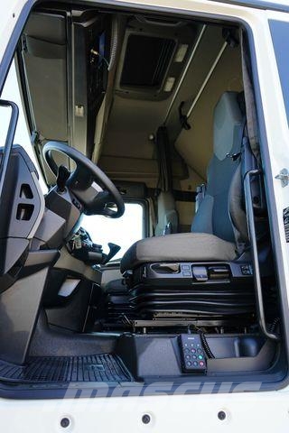MAN TGX / 18.470 / EURO 6 / GX / ACC / RETARDER Vlačilci