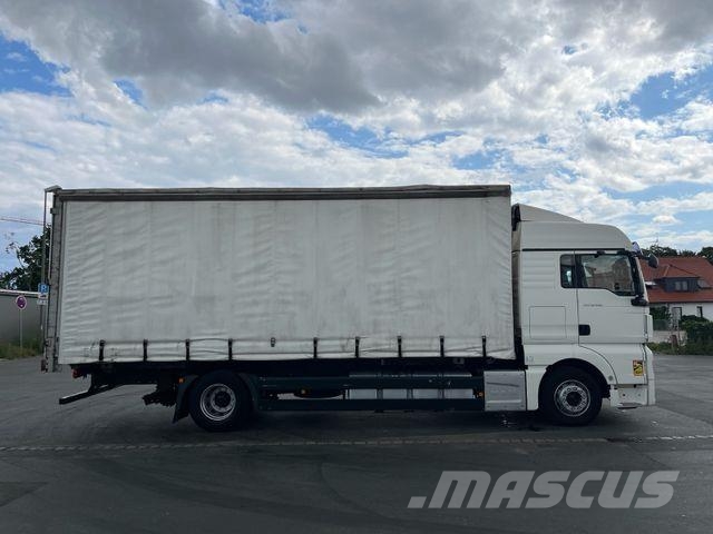 MAN TGX 18.480 4x2 LL Wechselfahrgestell/StandAC/AHK شاحنات بمقصورة وهيكل