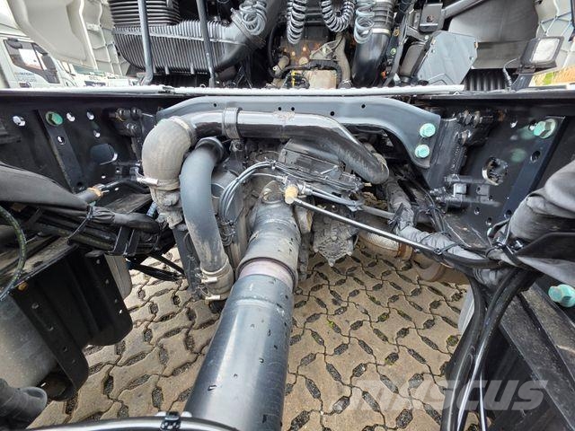 MAN TGX 18.510 4x2 BL SA / Retarder / 2 Tanks / 6D Sattelzugmaschinen