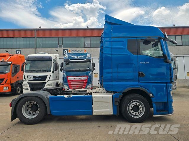 MAN TGX 18.510 * ACC * TOP * 2X TANK * NAVI*RETARDER Çekiciler