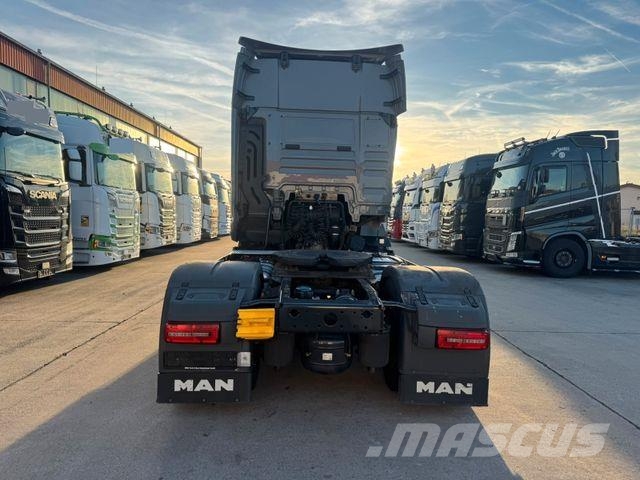 MAN TGX 18.510 XXL * RETARDER * STANDKLIMA * UNFALL Cabezas tractoras