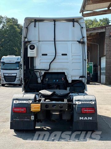 MAN TGX 18.560 4x2 BLS Retarder Hydraulik LED NAVI Vlačilci