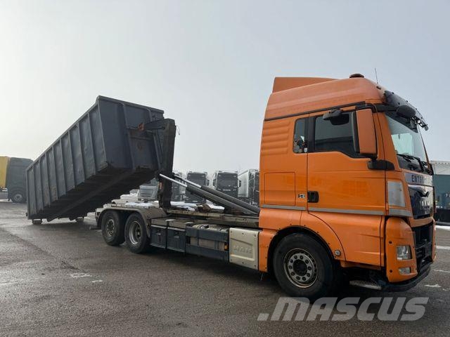 MAN TGX 26.440 6X2 Abrollkipper Blatt Luft Lift Ret. Камиони с кран с кука