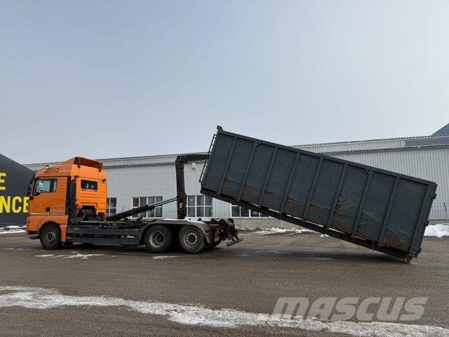 MAN TGX 26.440 6X2 Abrollkipper Blatt Luft Lift Ret. Камиони с кран с кука