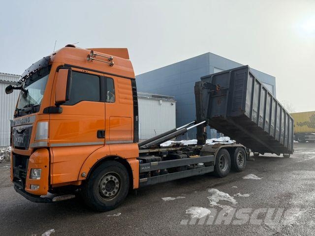 MAN TGX 26.440 6X2 Abrollkipper Blatt Luft Lift Ret. Камиони с кран с кука